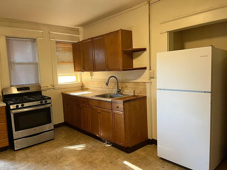 78 Hawkins St #2 — Photo 14