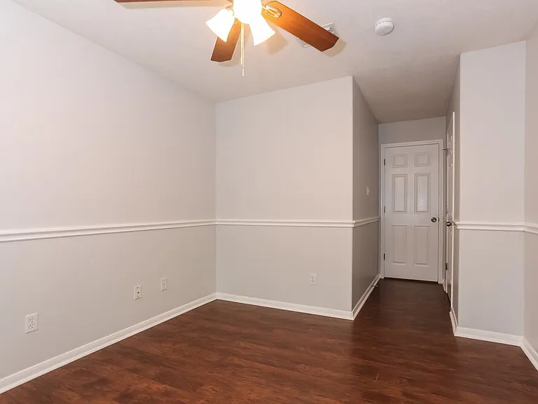 8215 Point Pendleton Dr — Photo 11