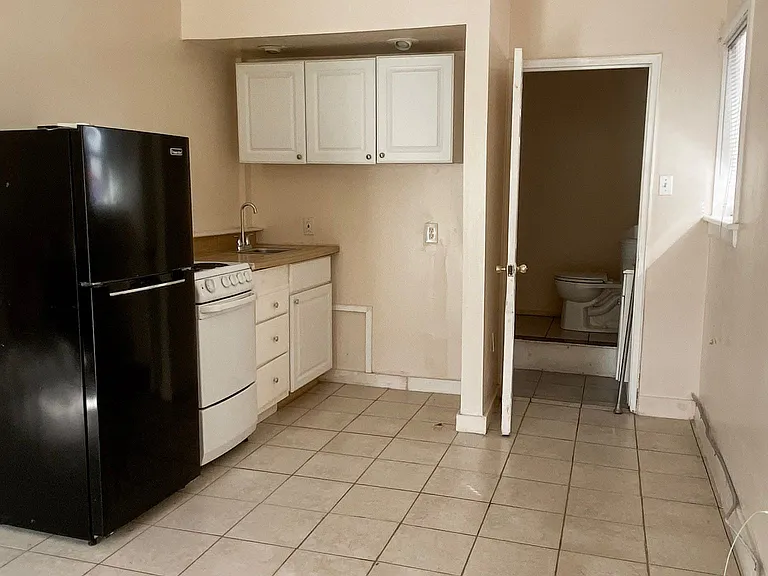 3716 Kirkwood Street Georges Rd #MAIN — Photo 2