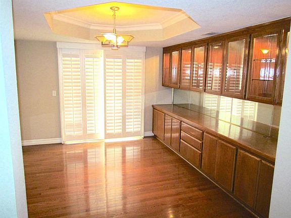 5th image of 18010 Pebble Beach Dr