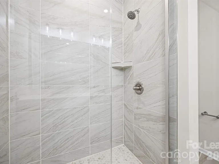 5640 Kingspan Dr — Photo 21