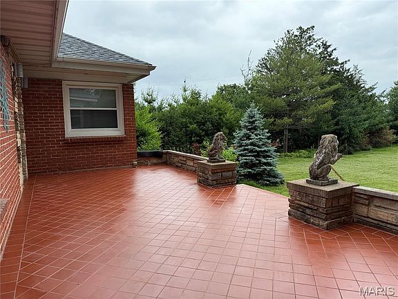 5th image of 9537 Herpel Ln