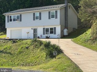 9 Pine Park Dr, Lewistown, PA 17044
