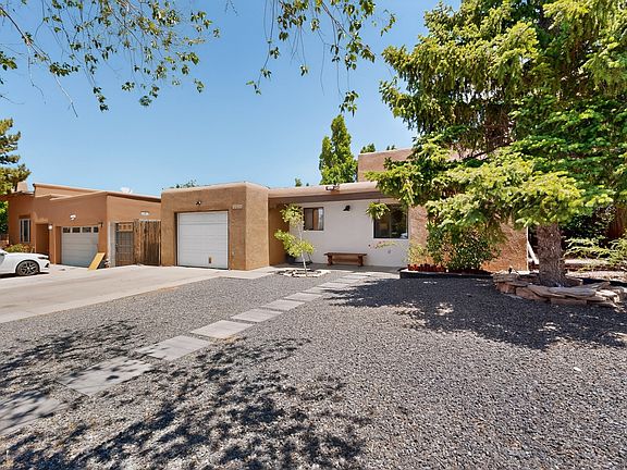 3rd image of 1277 Calle La Mirada