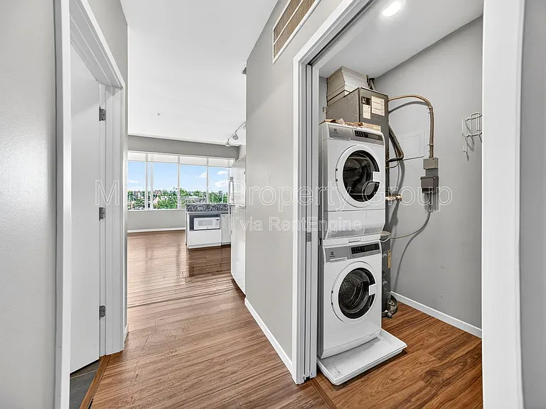 4100 Lindell Blvd #302 — Photo 13