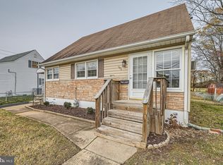 966 Lance Ave, Essex, MD 21221