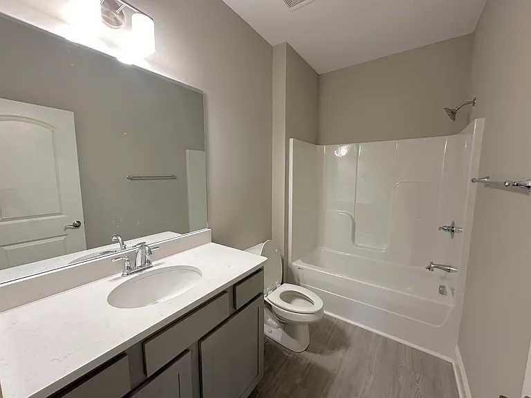 9538 Snowy Cliff Ln — Photo 10