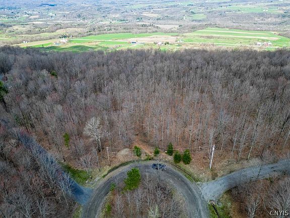 5th image of 20 Twin Ponds Dr Lot 8