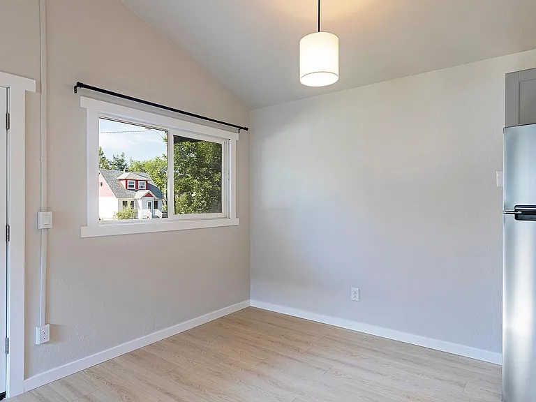 1814 Stoddard St #A — Photo 8