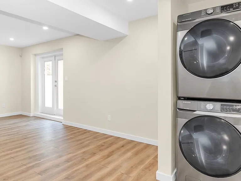 805 Fowler Ct #BASEMENT — Photo 12