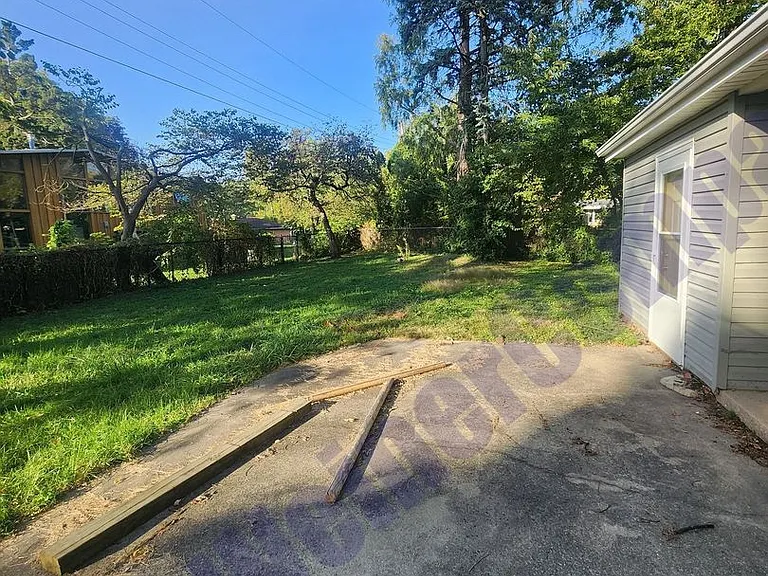 8 Shuman Cir — Photo 22