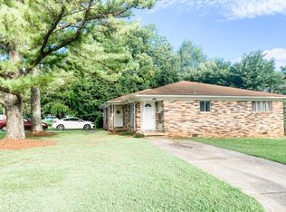 901 Stevens Ct NE #B, Huntsville, AL 35801