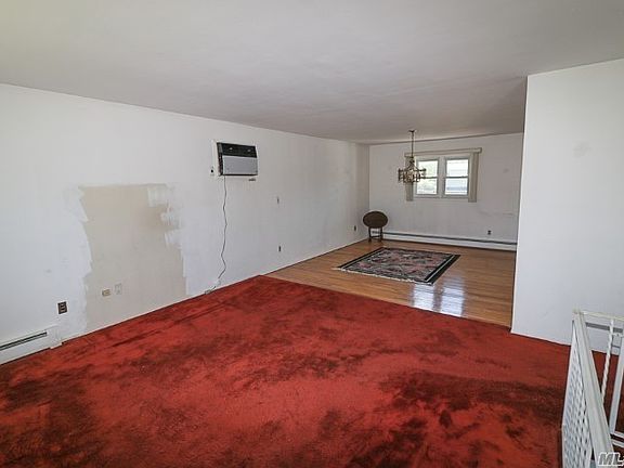 3rd image of 54 Westminster Ln