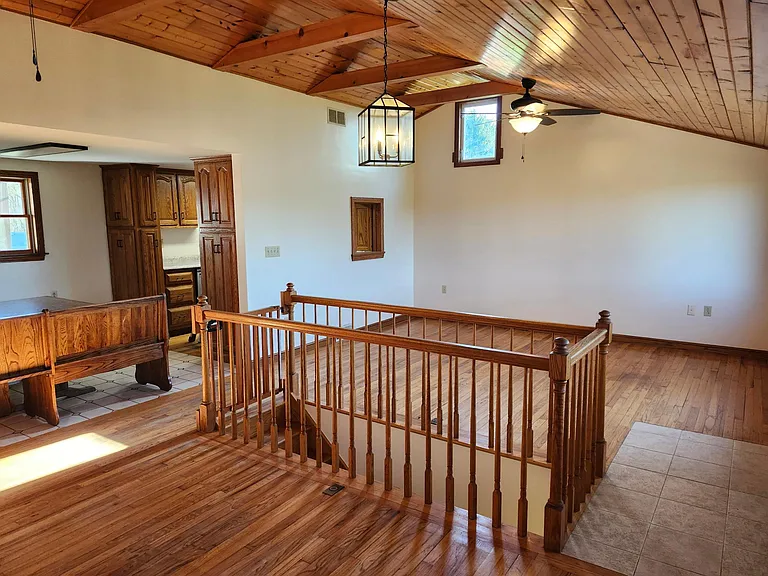 157 Golden City Rd — Photo 18