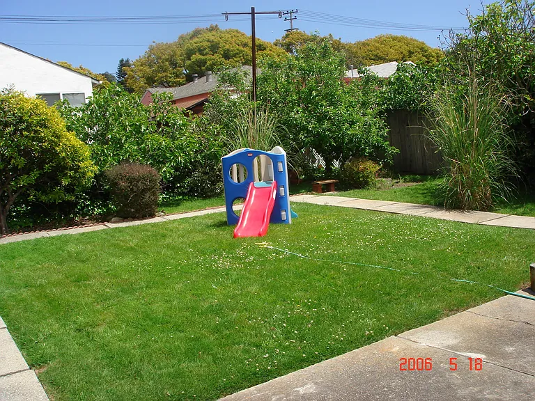 926 Richmond St — Photo 8