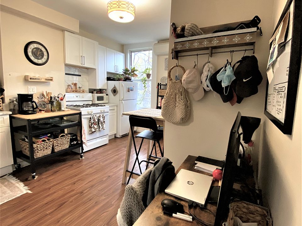 1st image of 150 21st St APT 2B