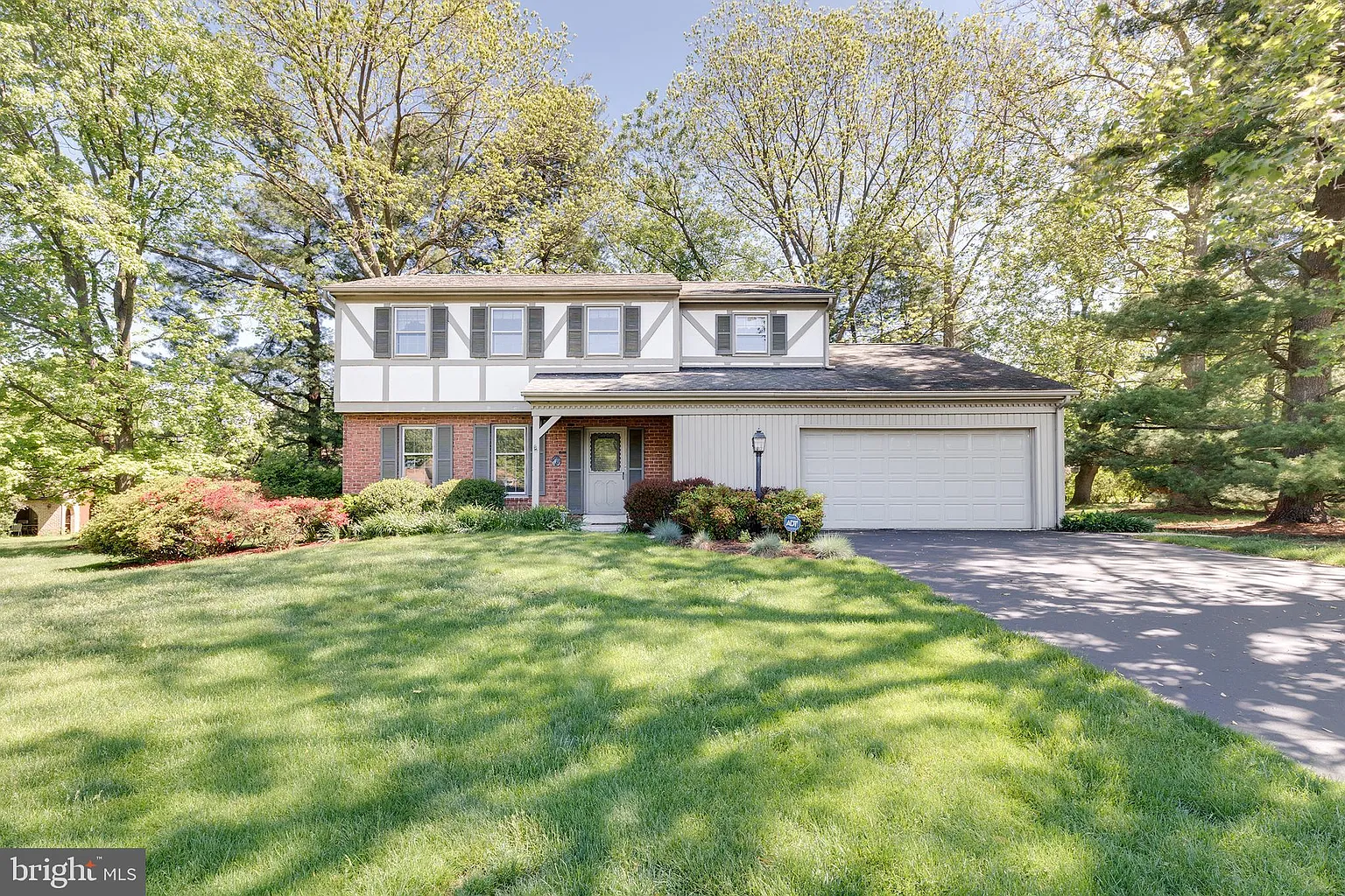 730 Sunview Cir photo 1