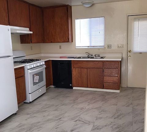 4th image of 184 Davi Ave #184