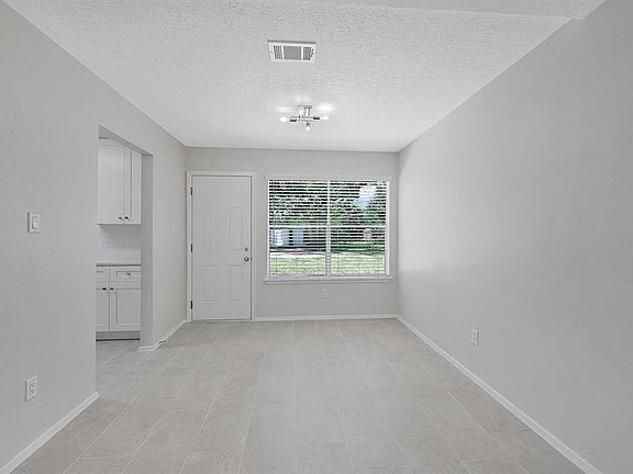 5th image of 17007 Barton Oaks Court