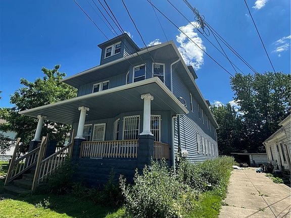 2nd image of 6204 Fullerton Ave