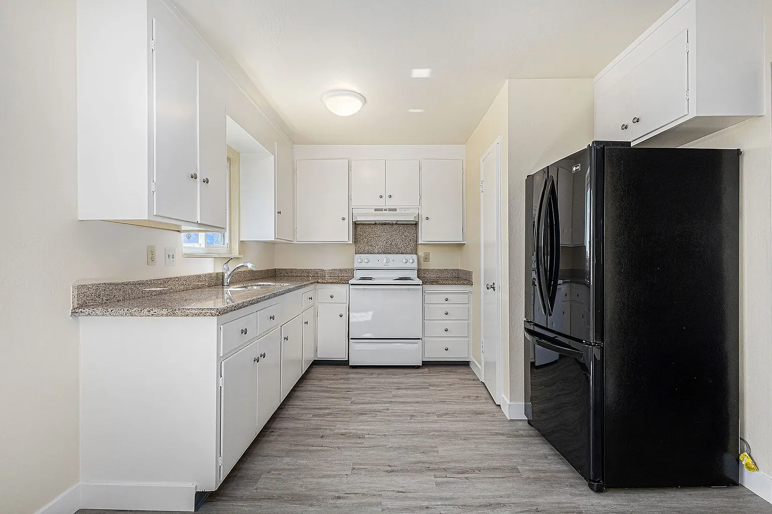 1520 166th Ave photo 1