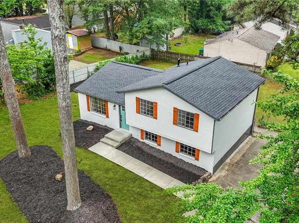 1355 Tucker Woods Dr, Norcross, GA 30093