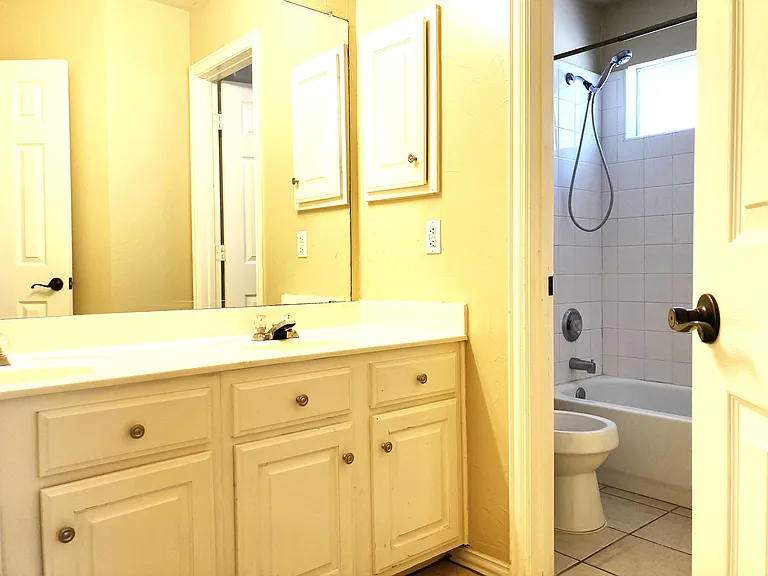 630 Waterview Dr — Photo 17