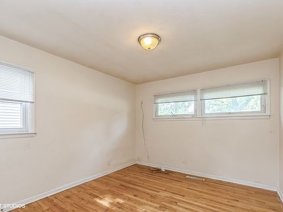 5th image of 17948 Wentworth Ave
