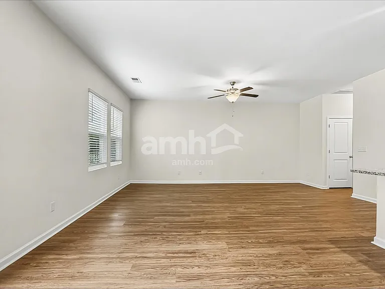 107 Orion Way — Photo 7
