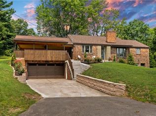 305 North Dr, Jeannette, PA