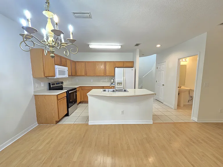 30202 Goodwick Way — Photo 13