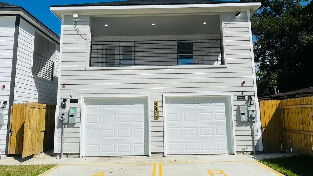 3 bed, 2.5 bath, 1300 sqft, $1,750 — Photo 1