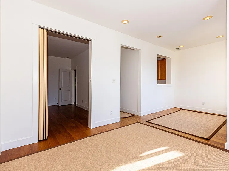 235 Downey St — Photo 4