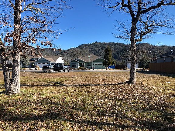 4th image of LOT 30 White Oak Way