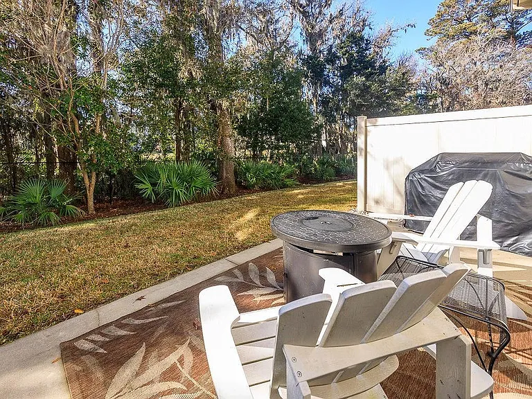 802 Reserve Ln — Photo 34