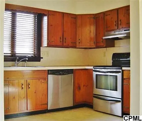 613 N Chestnut St — Photo 7