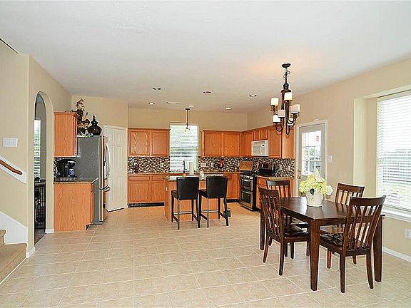 5th image of 3136 Meadowhill Ln