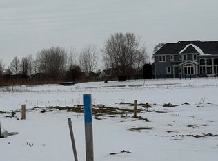 9248 Summer Song Ln, Sylvania, OH 43560