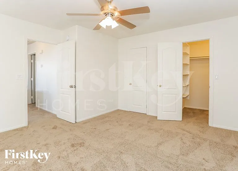 4333 Matinee Ave — Photo 7