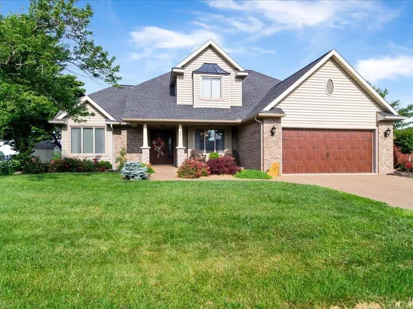 901 Mohawk Dr, Fort Branch, IN 47648