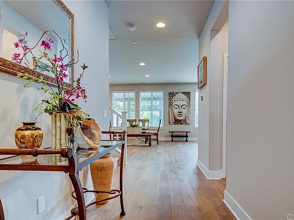2nd image of 117 Cecil Pl