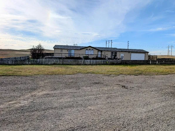 70 Golf Course Rd, Cut Bank, MT 59427