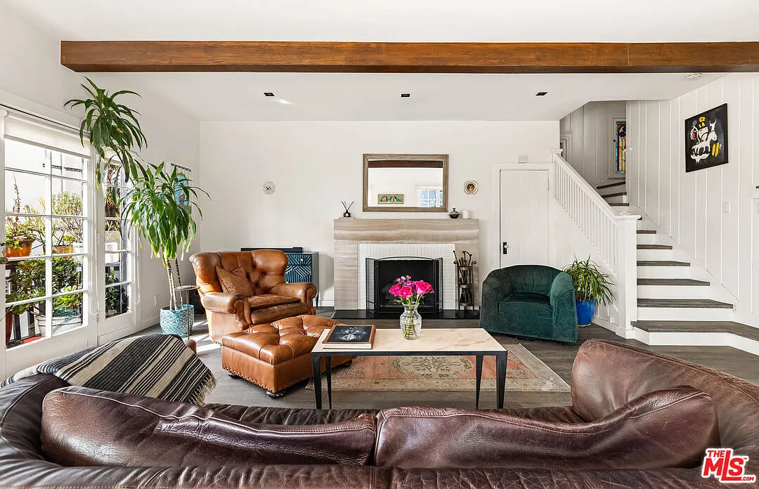 3 bed, 3.5 bath, 2028 sqft, $15,000 — Photo 1