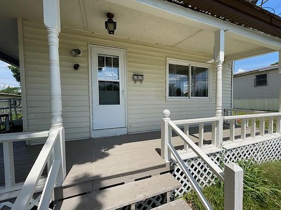 2nd image of 27 Main St