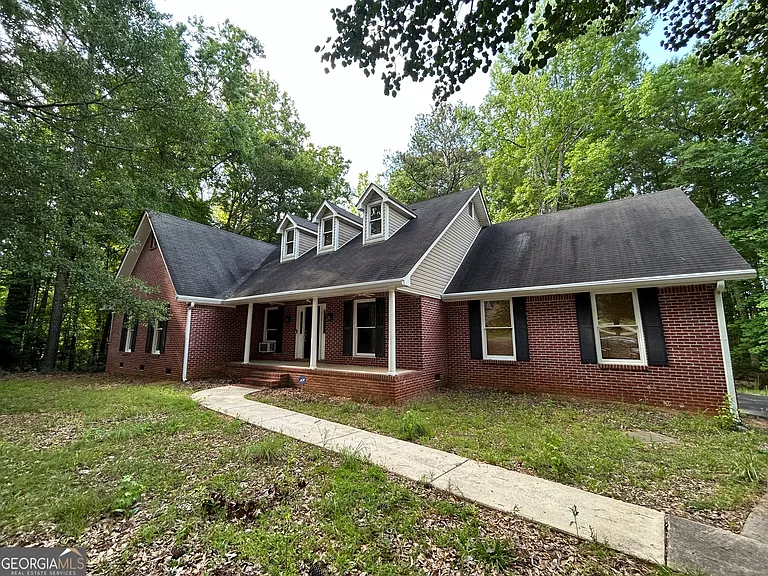 308 Wynterhall Dr — Photo 2