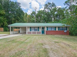 156 Oaklawn Sq, Defuniak Springs, FL 32435
