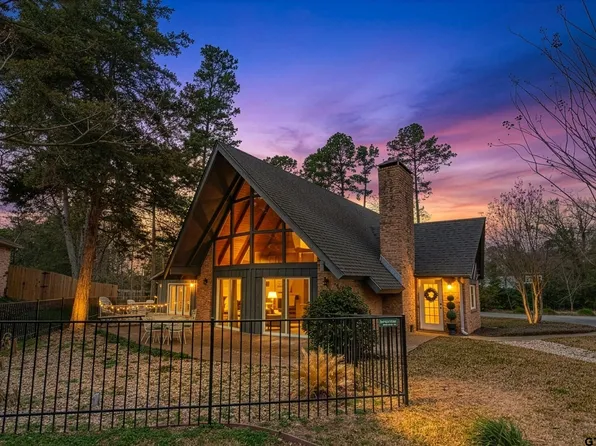 238 Fairlawn Dr, Lindale, TX 75771