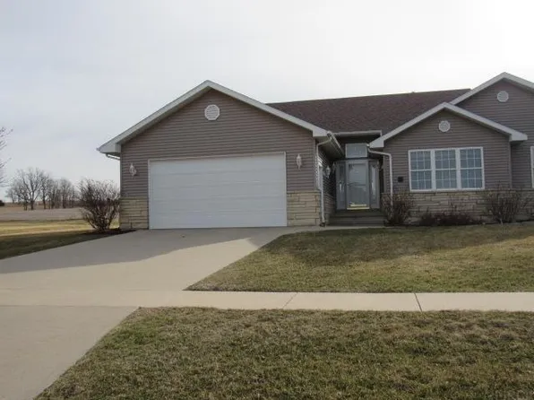 735 Kaitlynn Ave, Anamosa, IA 52205