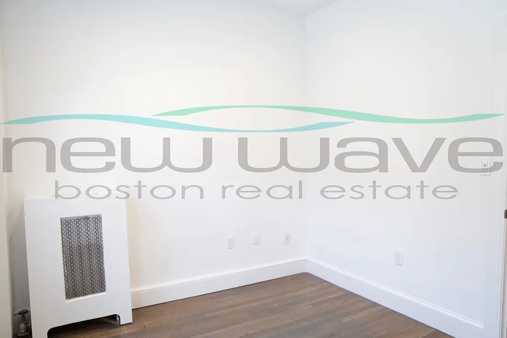 2 bed, 600 sqft, $3,800 — Photo 4