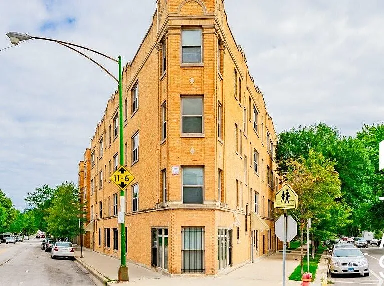2046 W Touhy Ave #1 — Photo 8